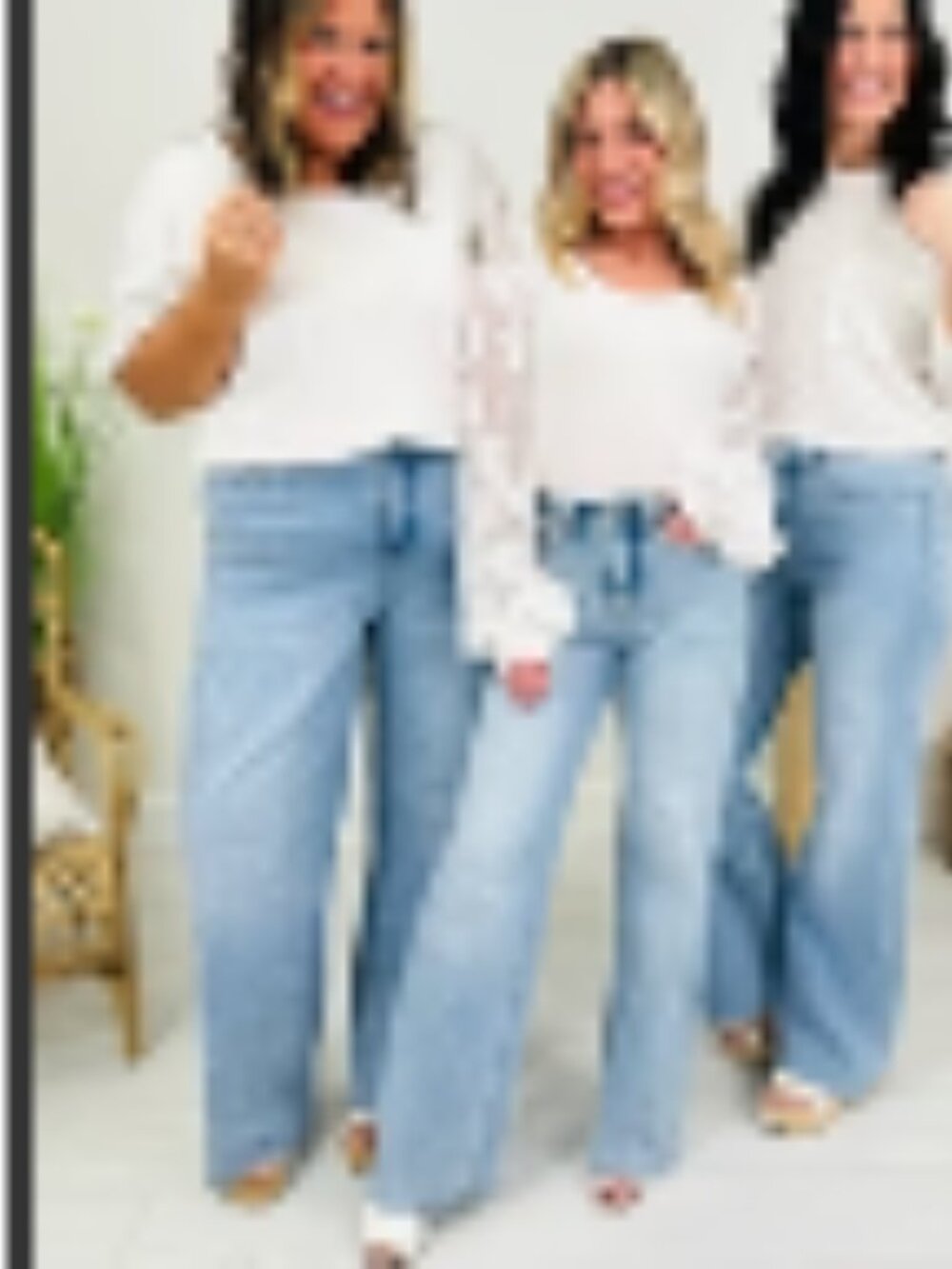 Moco Boutique High Rise Wide Leg Jeans Light Wash NWT - Picture 5 of 5